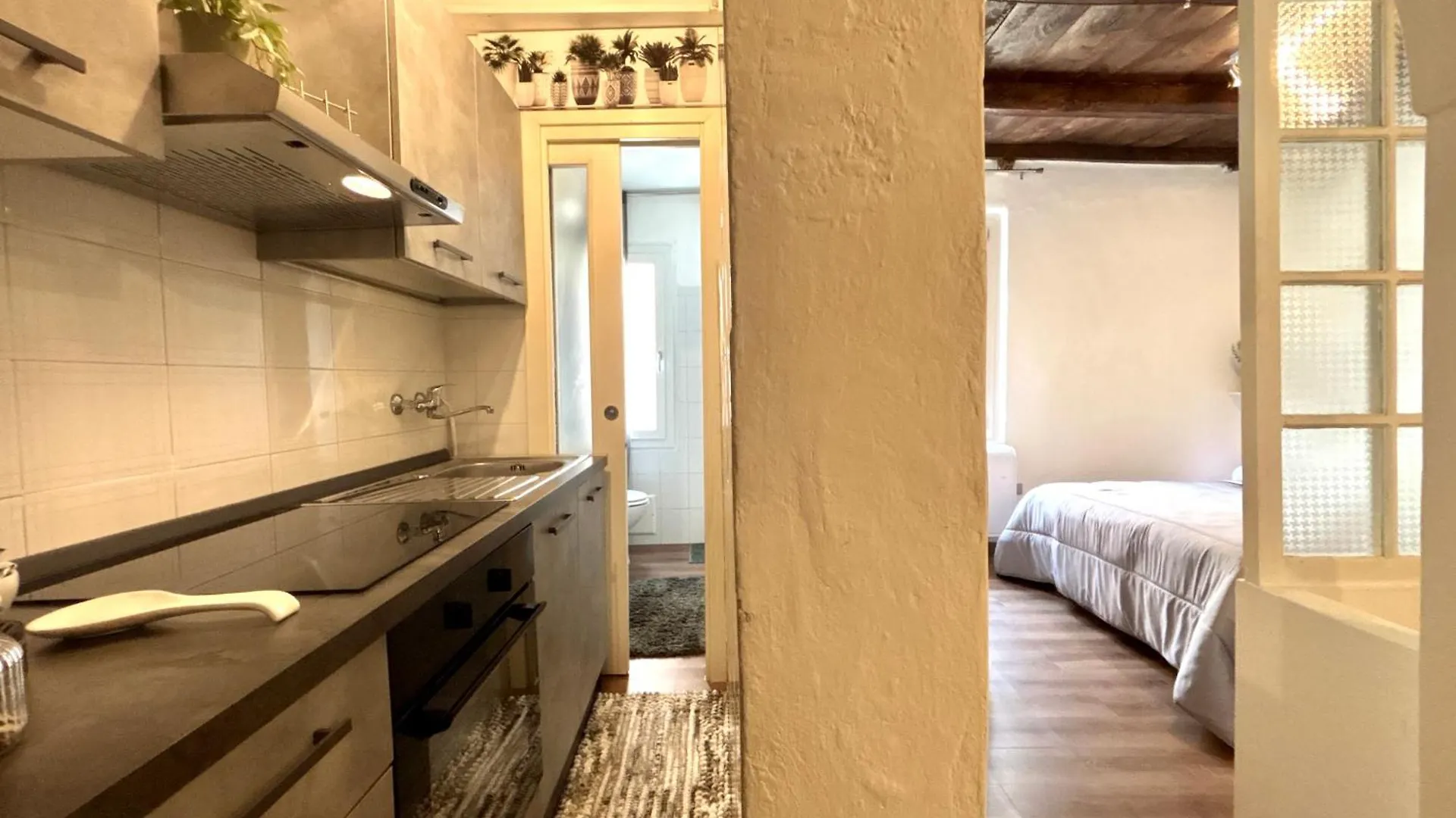 Nura'S - Guesthouse Maiorca Alghero 0*,  Italy